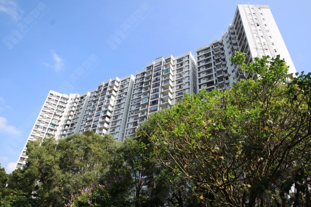 北角半山賽西湖大廈5月速錄首宗成交  三房套連工人房戶1,770萬元易手