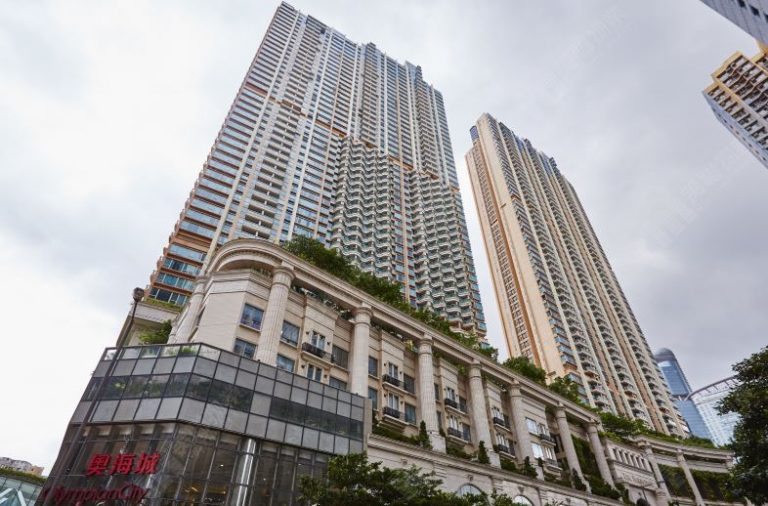 奧運站帝峯．皇殿3房套獲換樓客以1,590萬元承接 2017年貨減價90萬元沽 帳蝕約1成