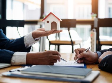 【樓市蔣門人 Lucy】抗辣招，如何拆名買多層？