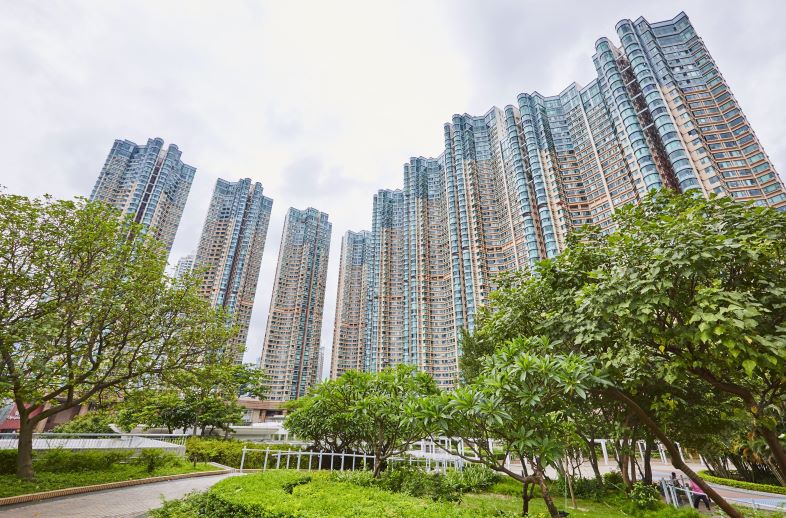 置業先擇位置 奧運站直通全國 換樓客睇好柏景灣交通配套及潛力   擲778萬元跨區換樓  466實呎戶17年升值約1.4倍