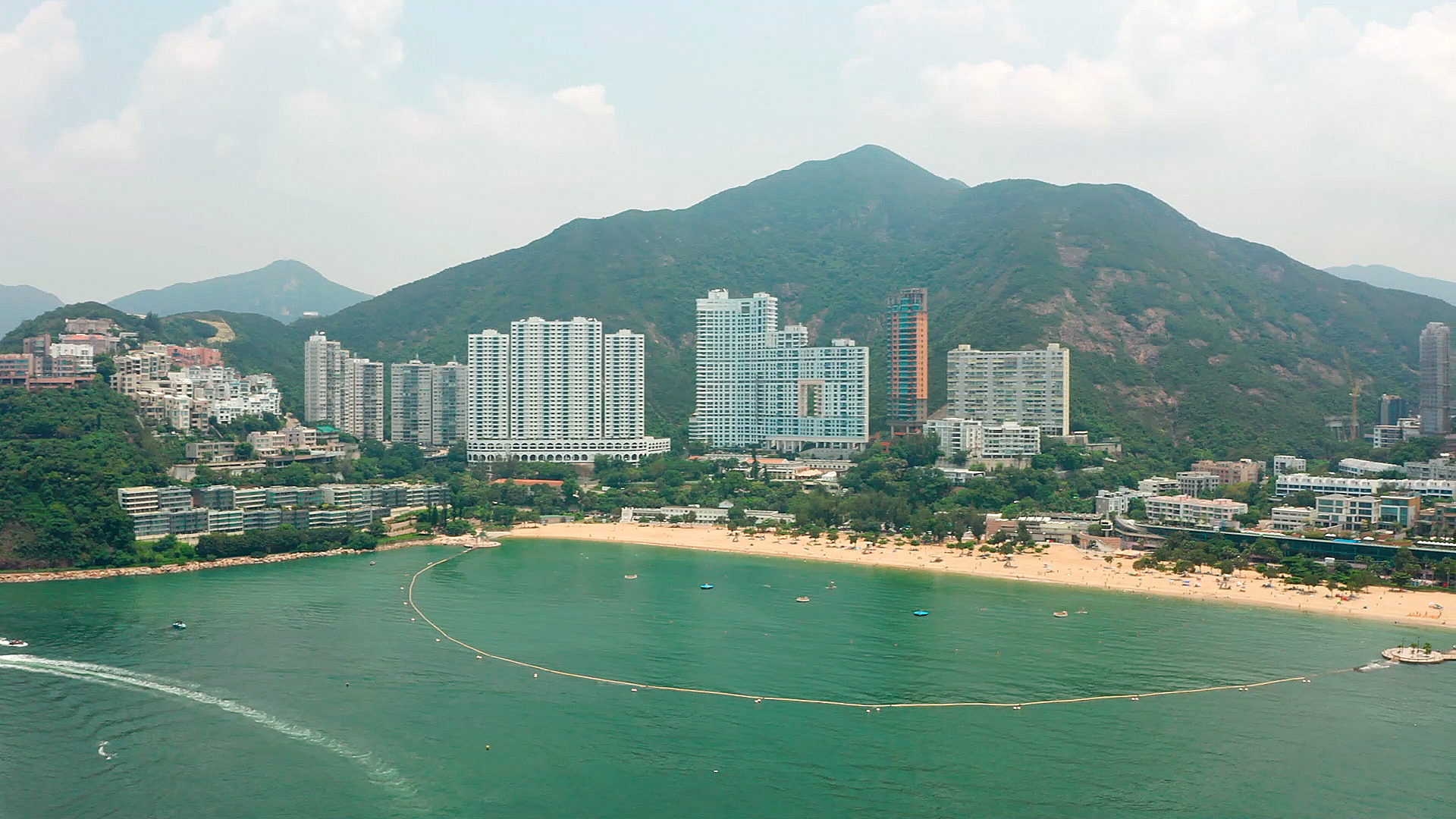 foreigners to buy properties in Hong Kong