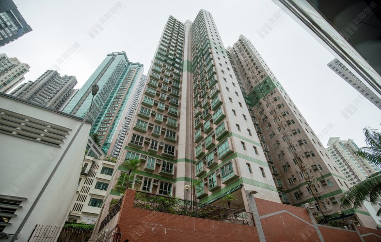 上环雍翠台376实呎户  同区客868万元入市 2010年货升值1倍