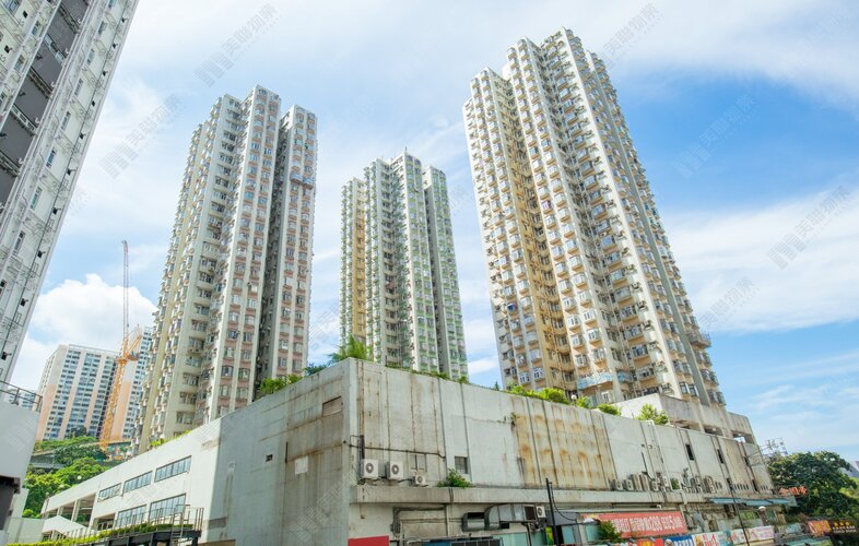 樓市鬆綁 新港人睇好樓市 斥400萬元承接葵涌葵芳閣397實呎戶