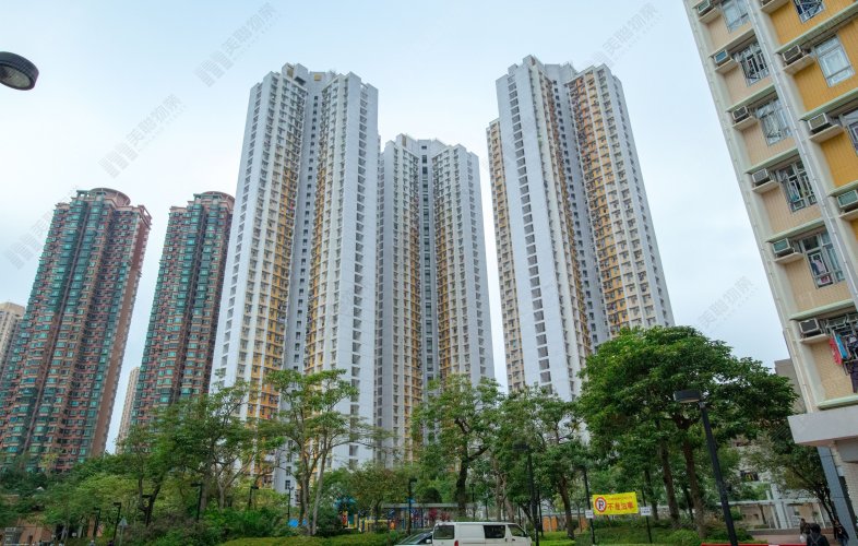 沙田居屋愉翠苑650实呎户第二市场640万元沽  2011年货 帐面获利365万元   