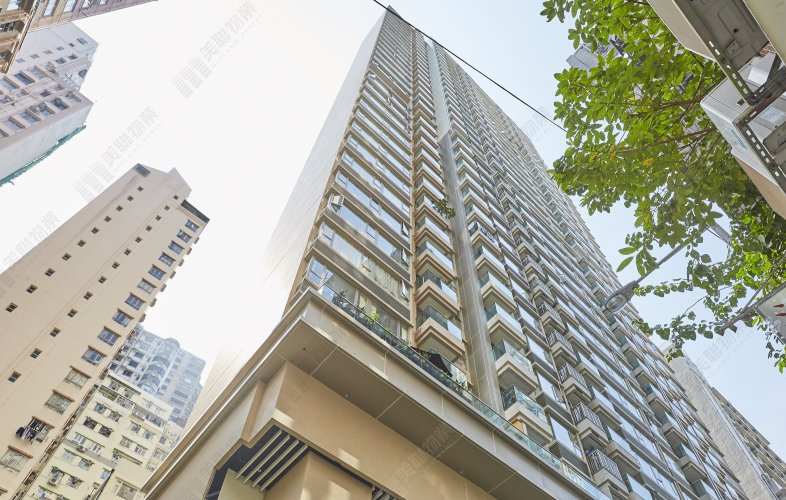 港島西區星鑽840實呎優質戶  外區換樓客斥2,080萬元意頭價承接