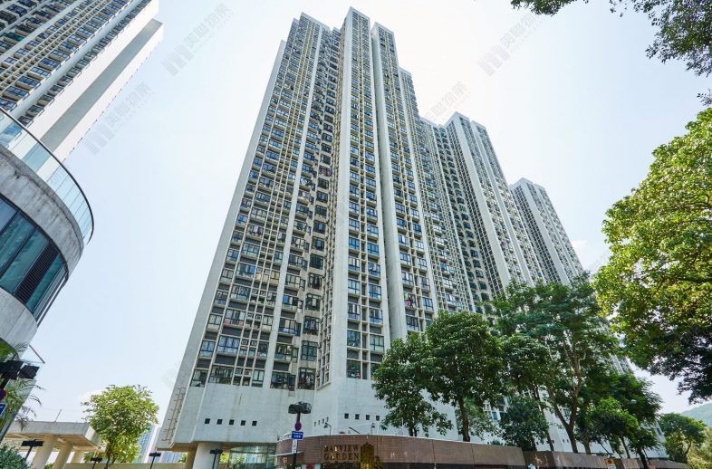 荃灣灣景花園頂層610實呎3房套戶683萬元沽  1995年貨升值逾2倍