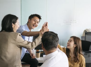 中港通關 政府搶人才