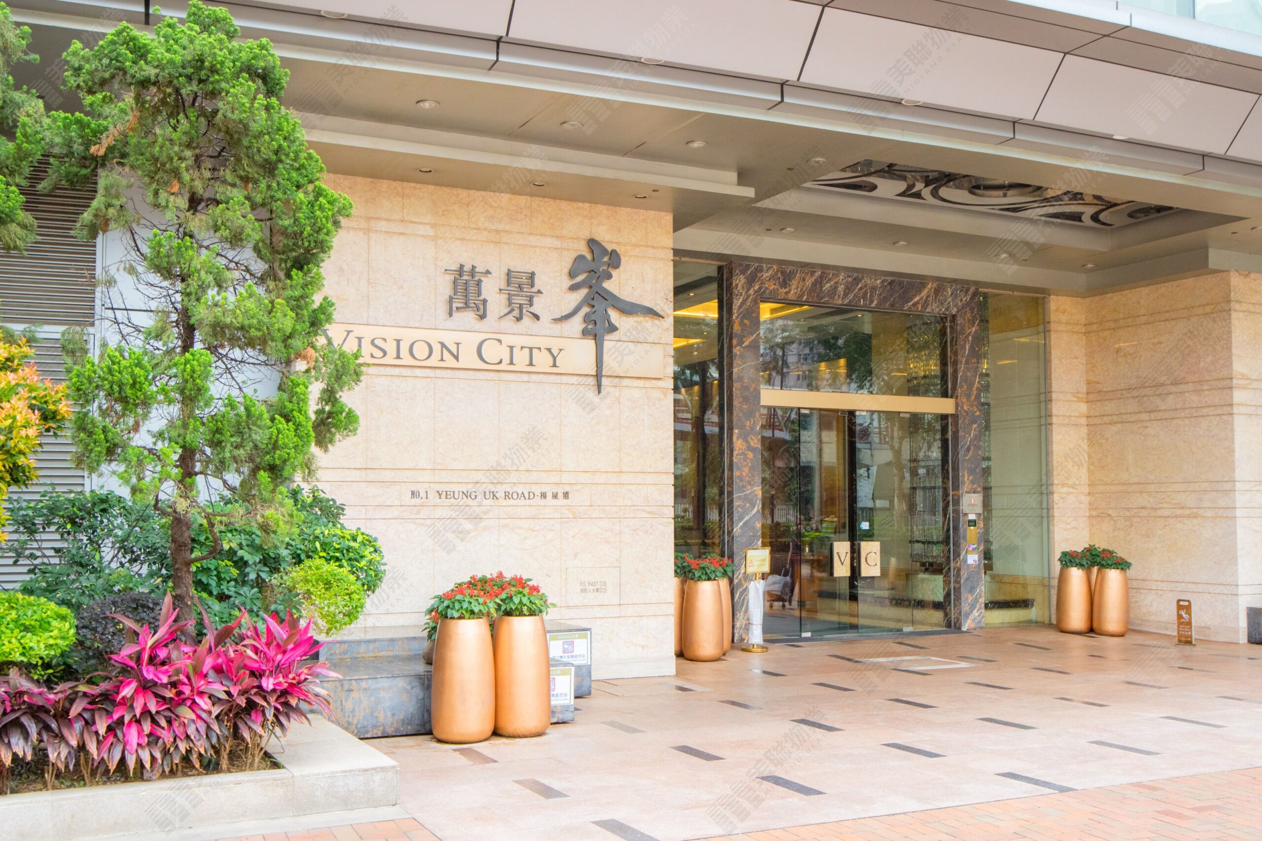荃灣租盤渴市  萬景峰522實呎戶放盤1日「零議價」2.2萬元租出  業主2007年買入 享約7.3厘租賃回報