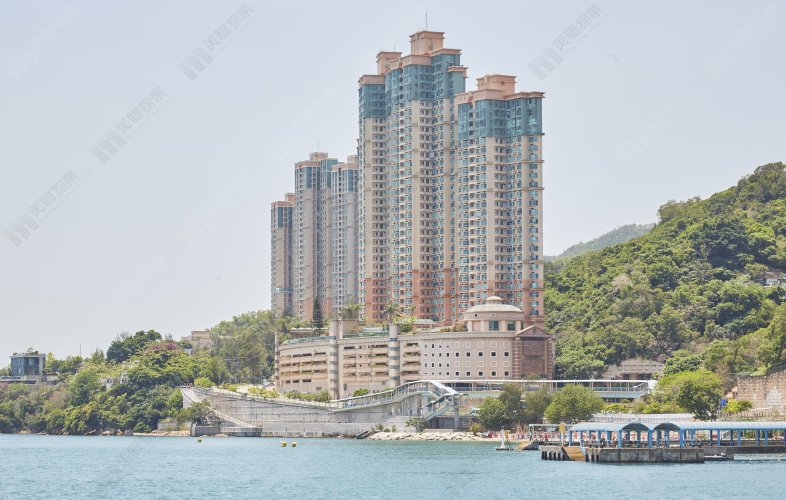 深井浪翠園460實呎戶減價20萬元 首置客斥528萬元承接