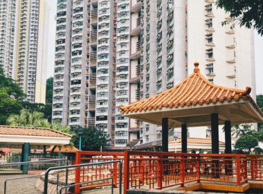 【香港公屋】九龍灣彩霞邨 難得保留中式庭園水池設計