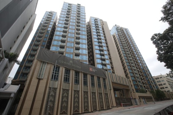 傲玟四房单位6250万招标售出　呎价28643元