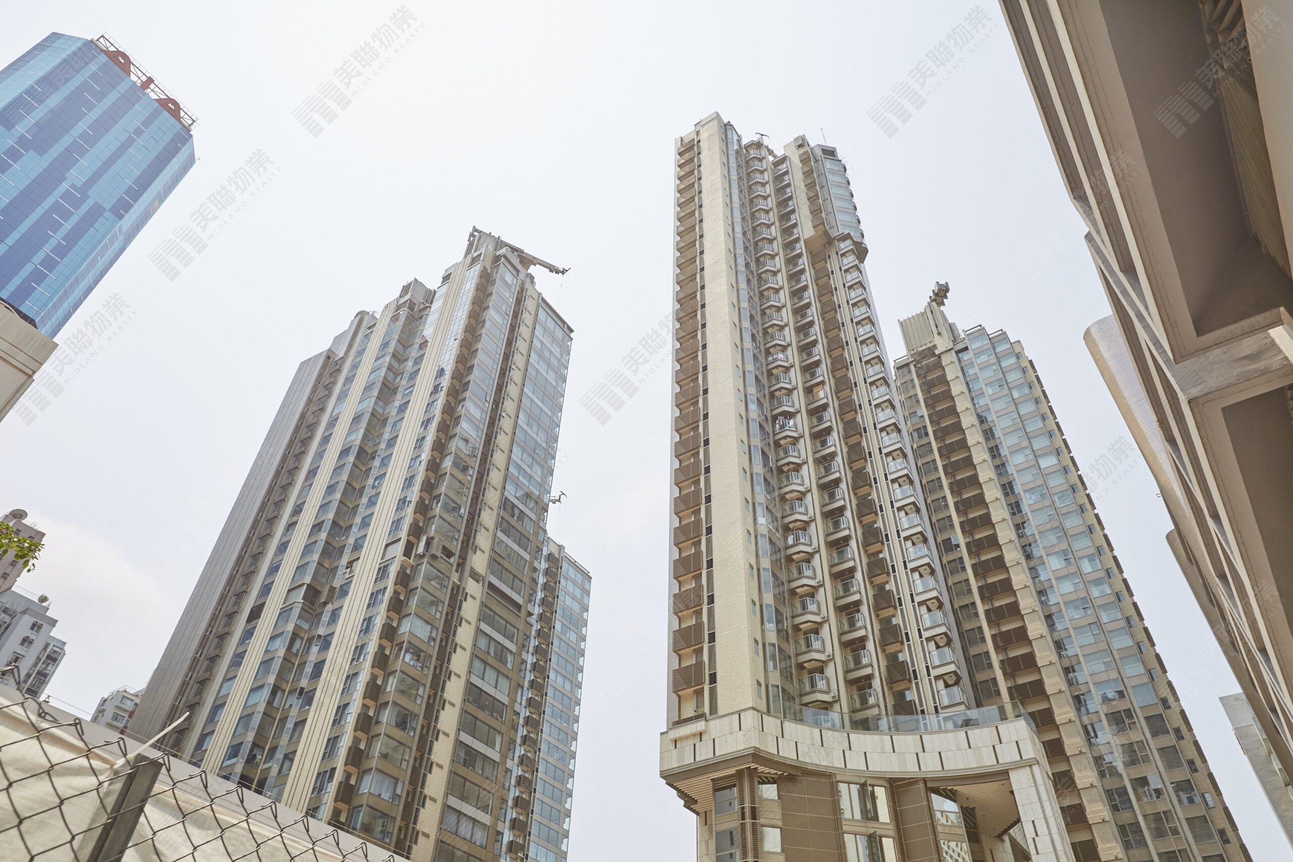 北角维港颂1,455实呎罕有4房海景优质租盘  月租8.6万元获承接