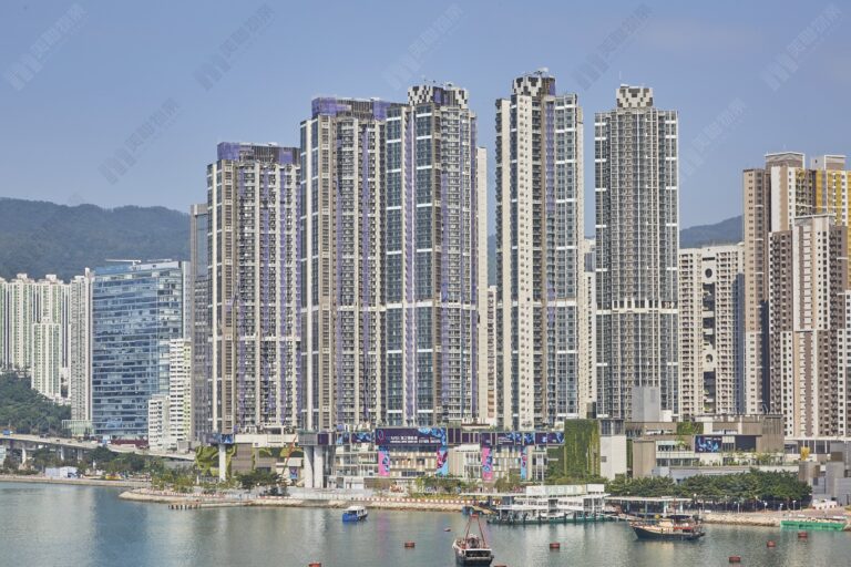 荃灣海之戀兩房海景戶放盤1年獲區內家庭客垂青 即睇即買以855萬元承接 原業主持貨7年帳面蝕45萬