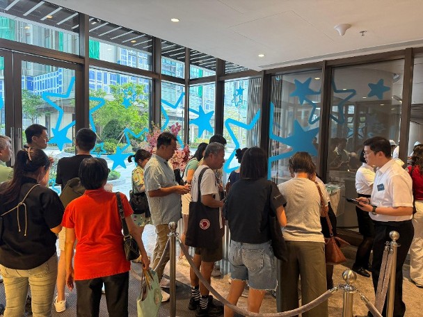Blue Coast現樓單位開放　兩日錄逾3000組準買家參觀