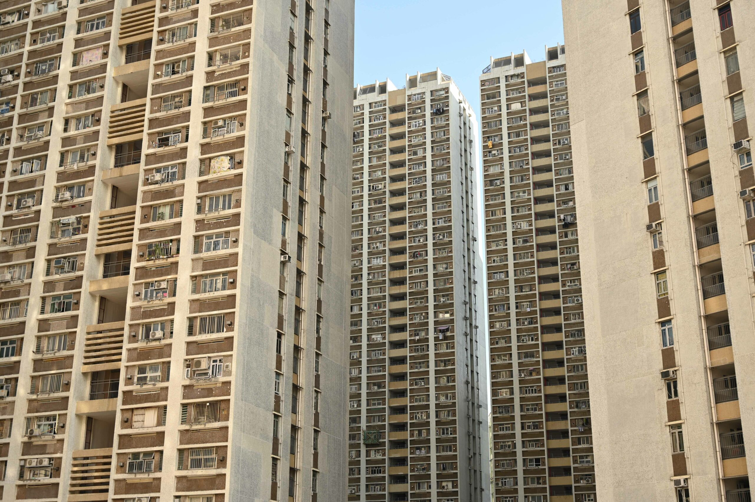 公屋入息2025-2026｜資產限額、超額點算？ - 樓市資訊| 美聯物業