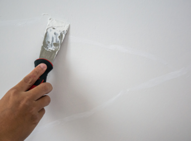 【家居維修】秋風起牆身現裂紋？DIY修補4步曲無難度